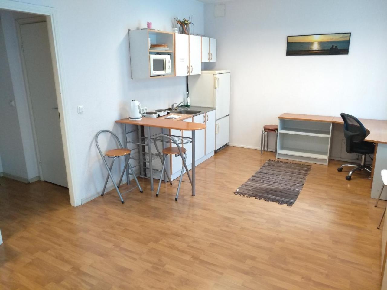 Economy Baltics Apartments - Narva 16 Tallinn Kültér fotó